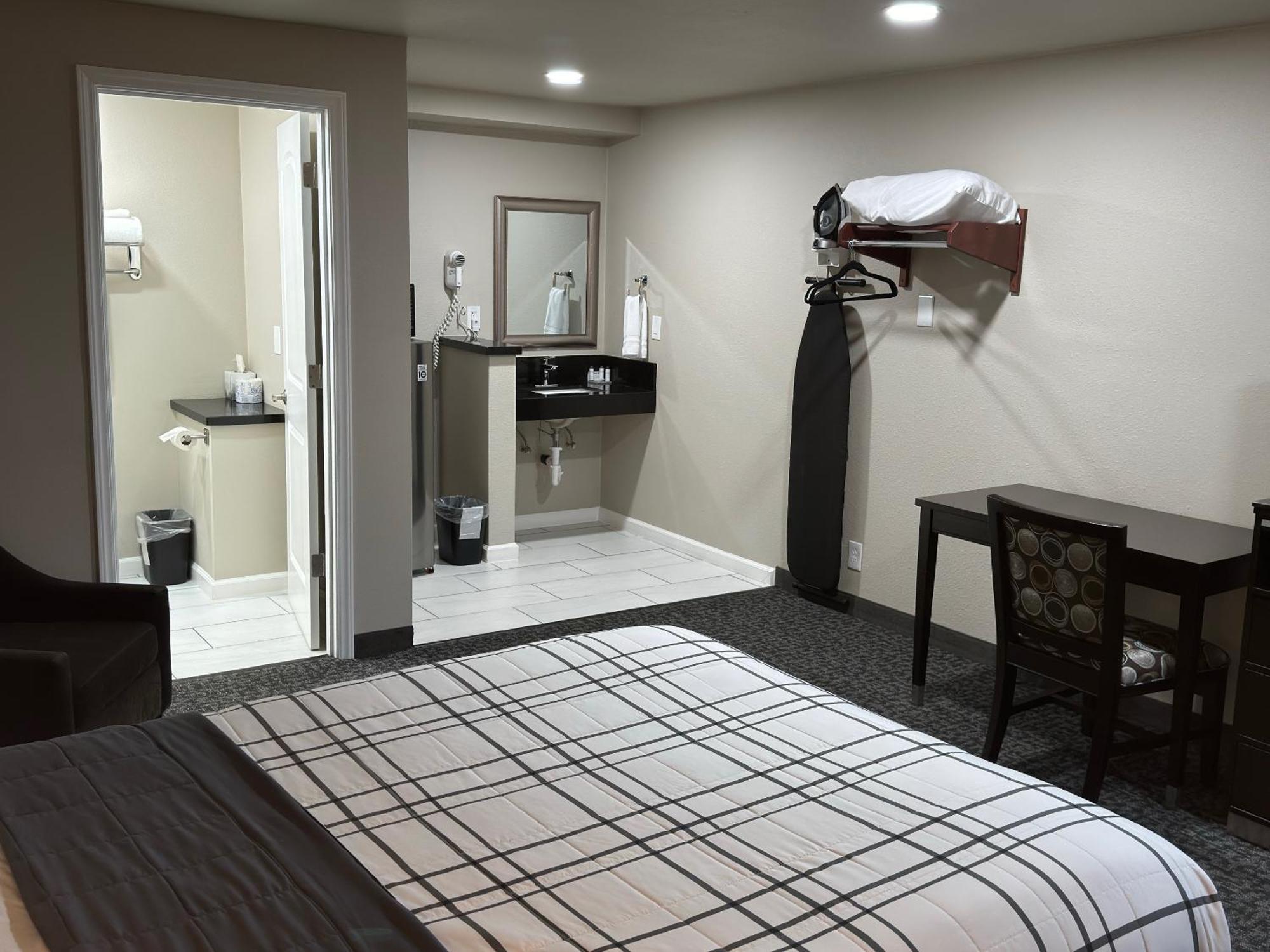 Royal Inn Eugene- Airport Zewnętrze zdjęcie